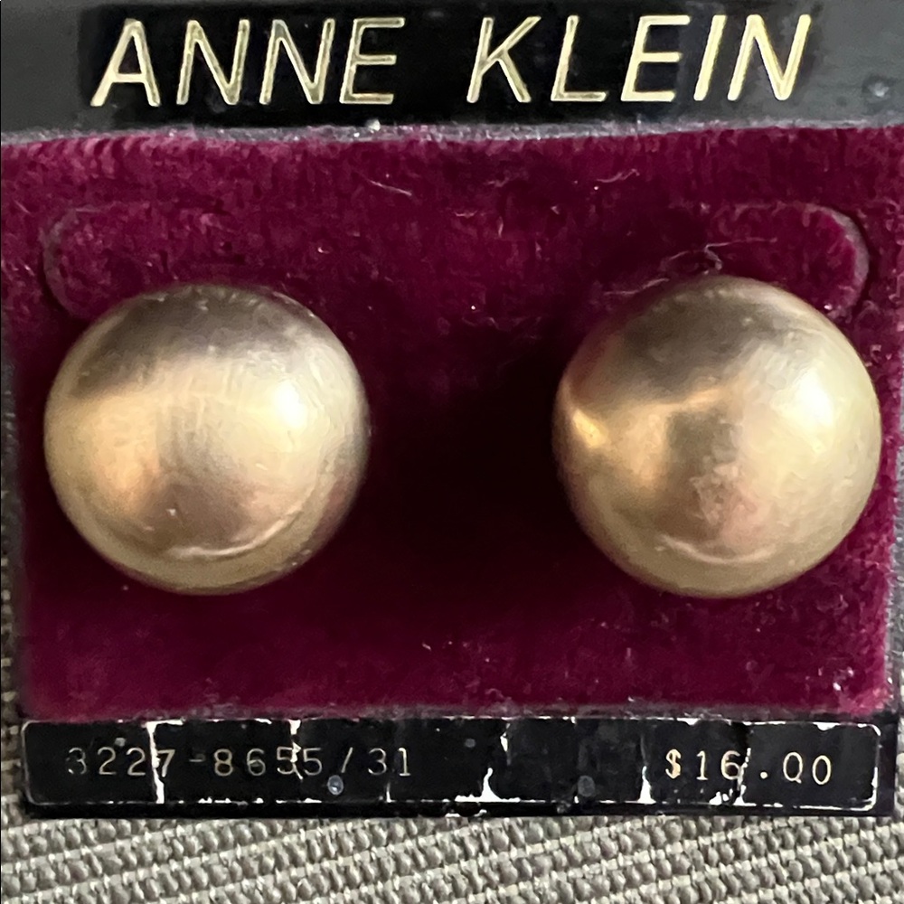 Vintage ANNE KLEIN Brushed Gold Pierced Earrings - Picture 4 of 4